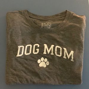 Dog Mom t-shirt, Modern Lux brand, size XL
